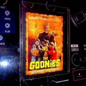 The Goonies Topps Picture Card Card #1 of 86 Cards & 15 Stickers EX